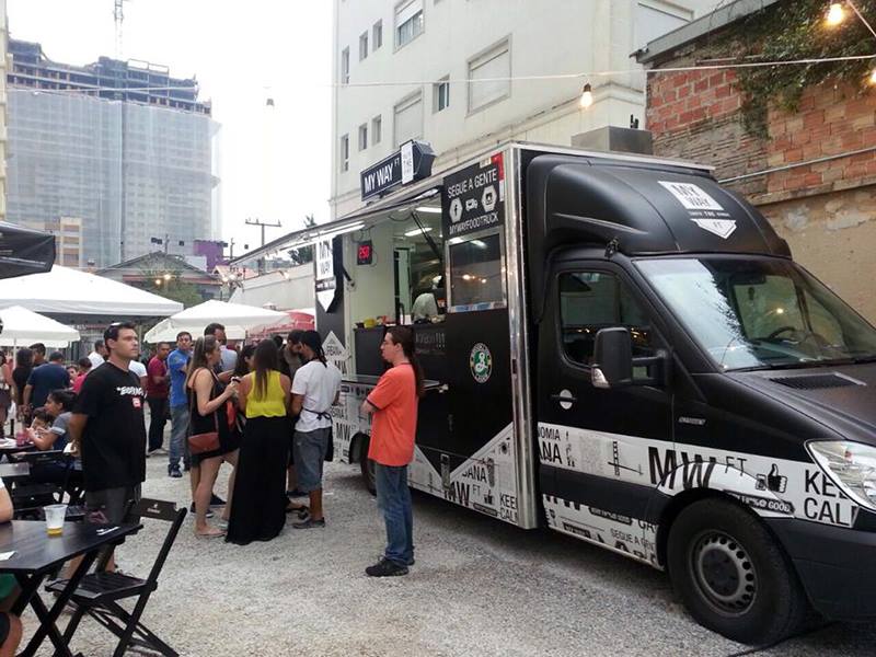 Nova lei acelera crescimento de food trucks em Curitiba