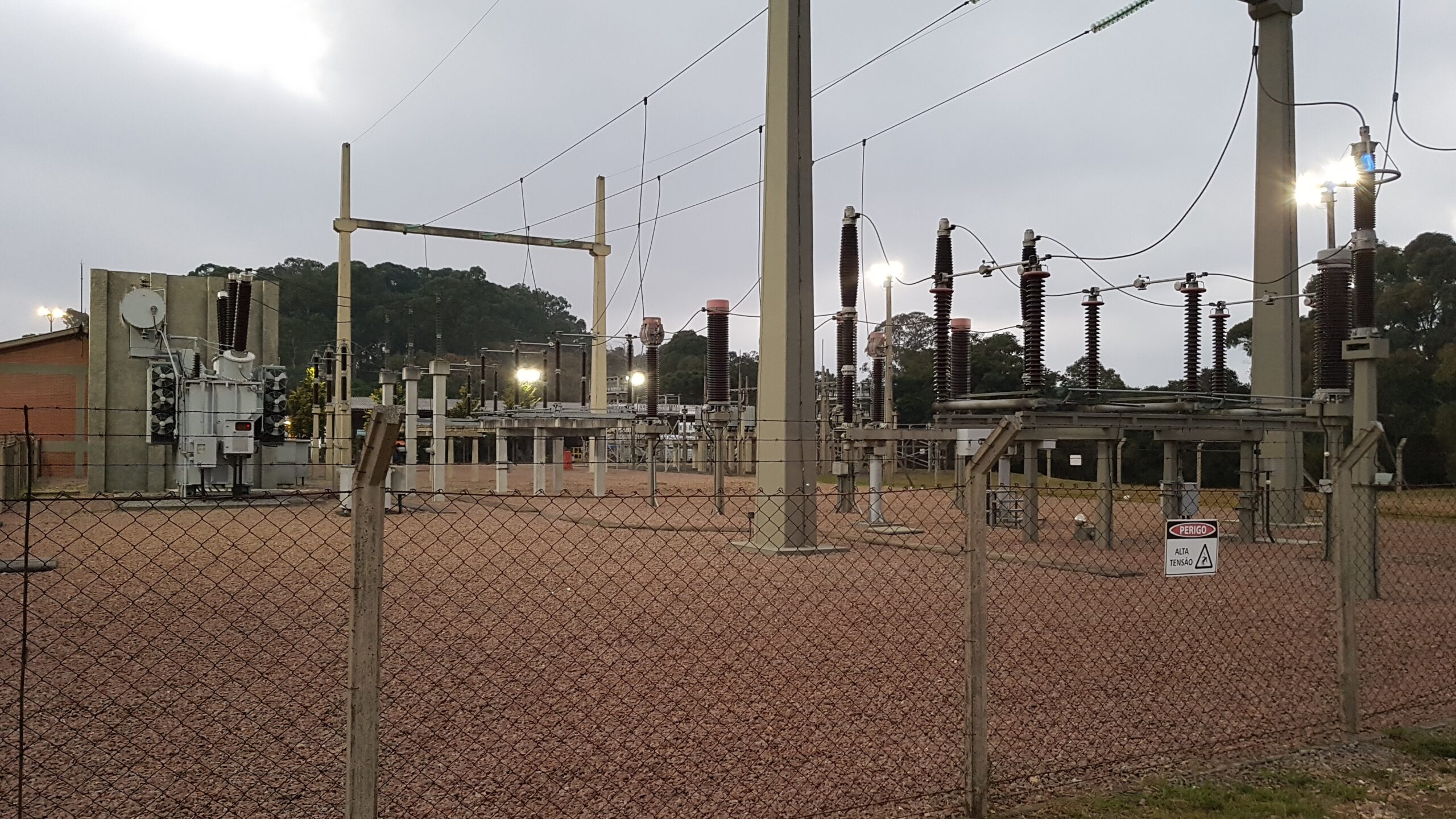 Isolamento social provoca queda do consumo de energia elétrica no Paraná em 18%