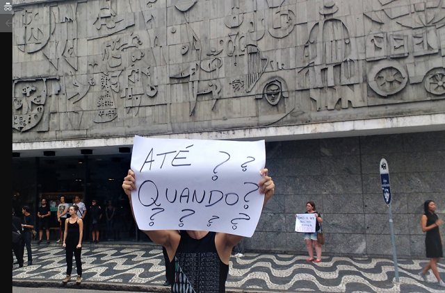 Teatro Guaíra dispensa músicos e bailarinos para se adequar à lei