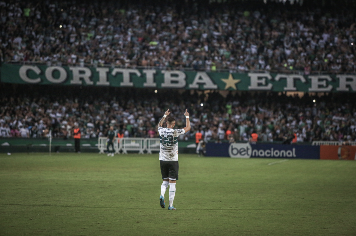 Vitória de virada do Coritiba empolga torcedores e aumenta motivação de ir ao estádio