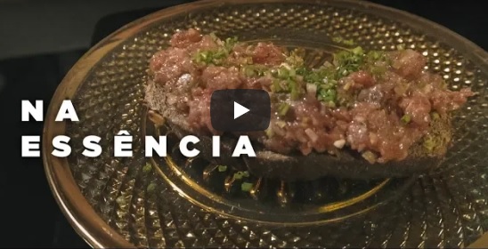 Documentário “Na essência”: chef Mario e os sabores de Curitiba