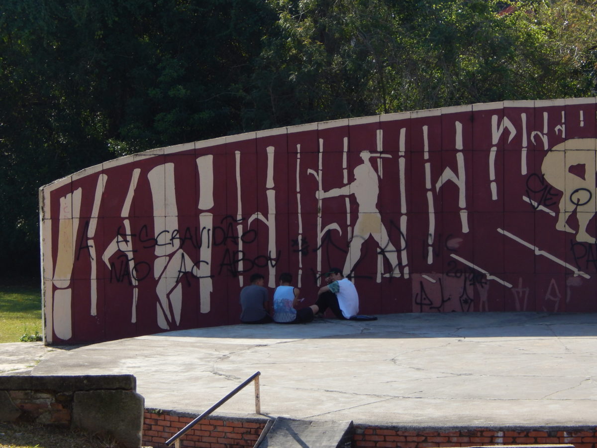 Uso de drogas na praça “Zumbi dos Palmares” preocupa moradores do Pinheirinho