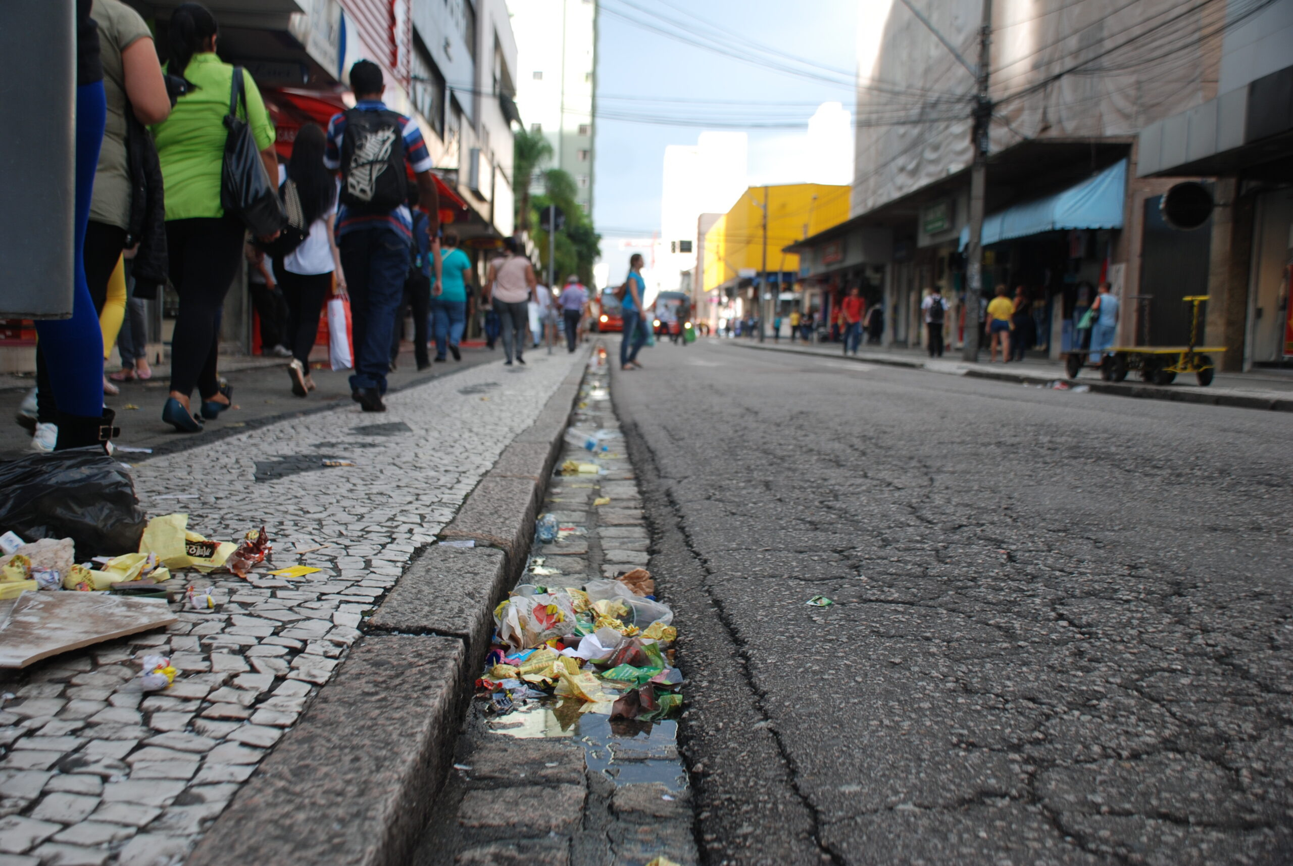 Greve dos garis traz alerta à conscientização