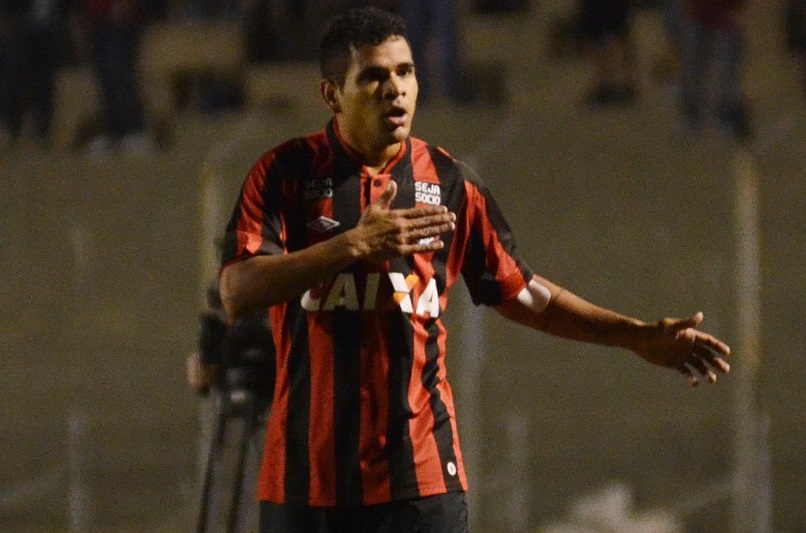 Furacão empata com Fluminense na Vila Capanema