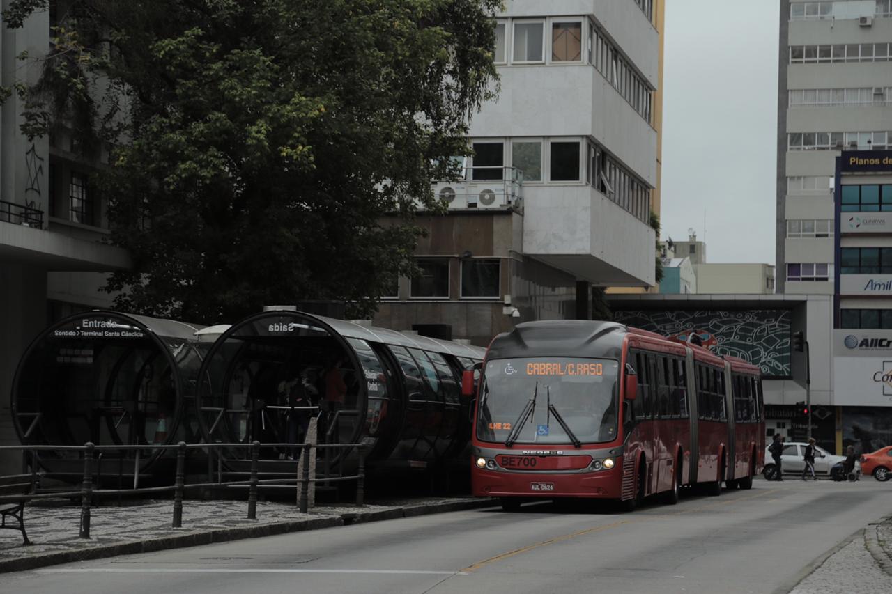 Diminuição no número de cobradores é aprovada por vereadores de Curitiba