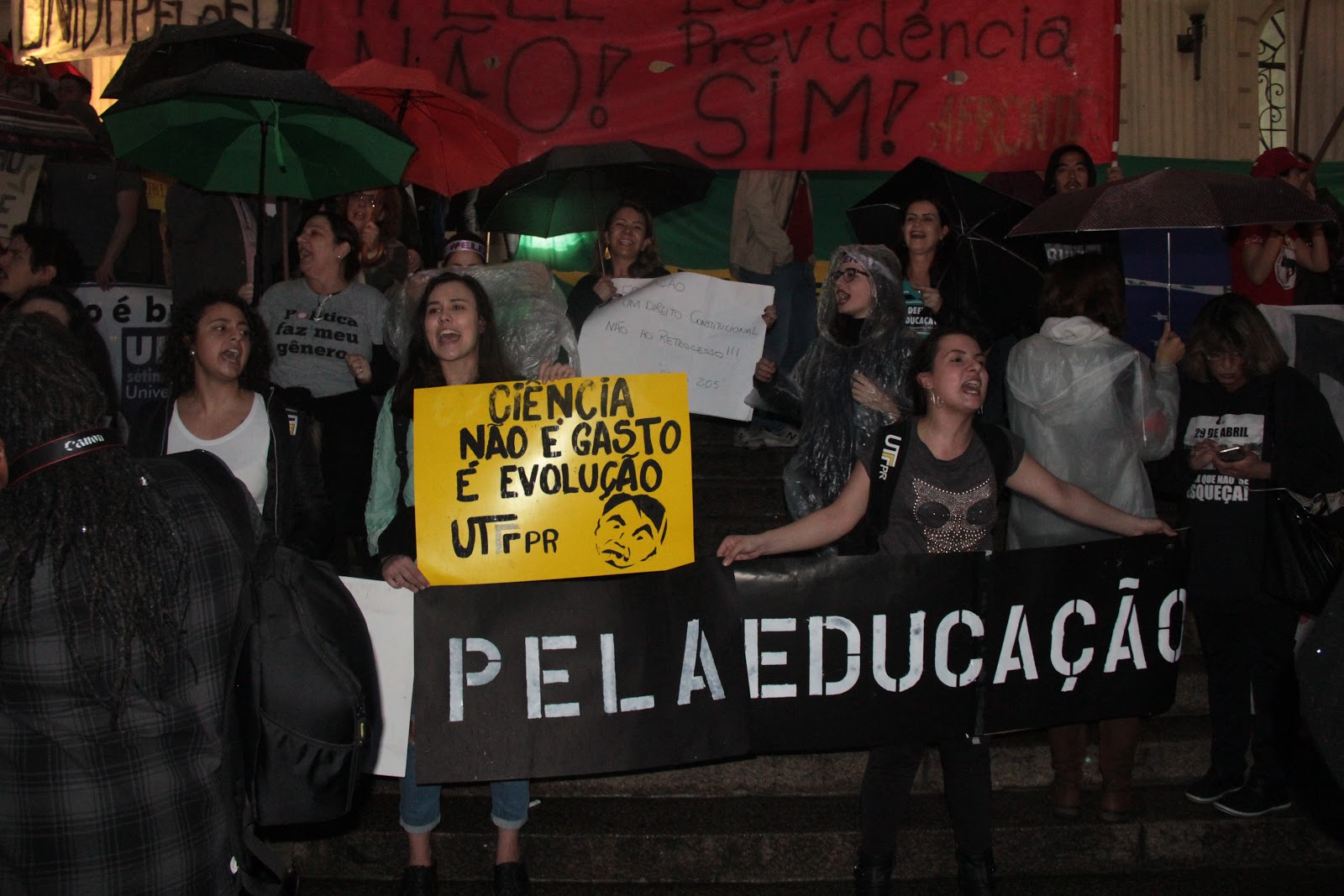 Juventude se mostra engajada na política