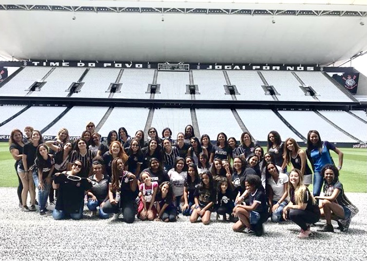 Pesquisa revela que Corinthians tem torcida de maioria feminina