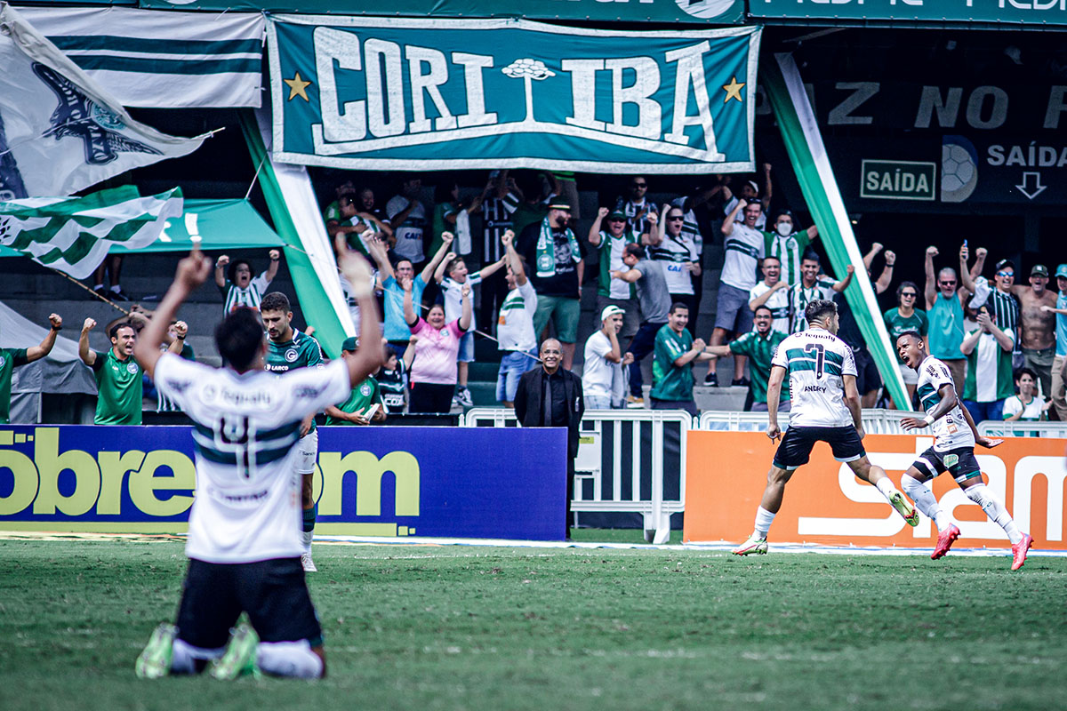 Coritiba iguala a melhor estreia nos pontos corridos do Brasileirão