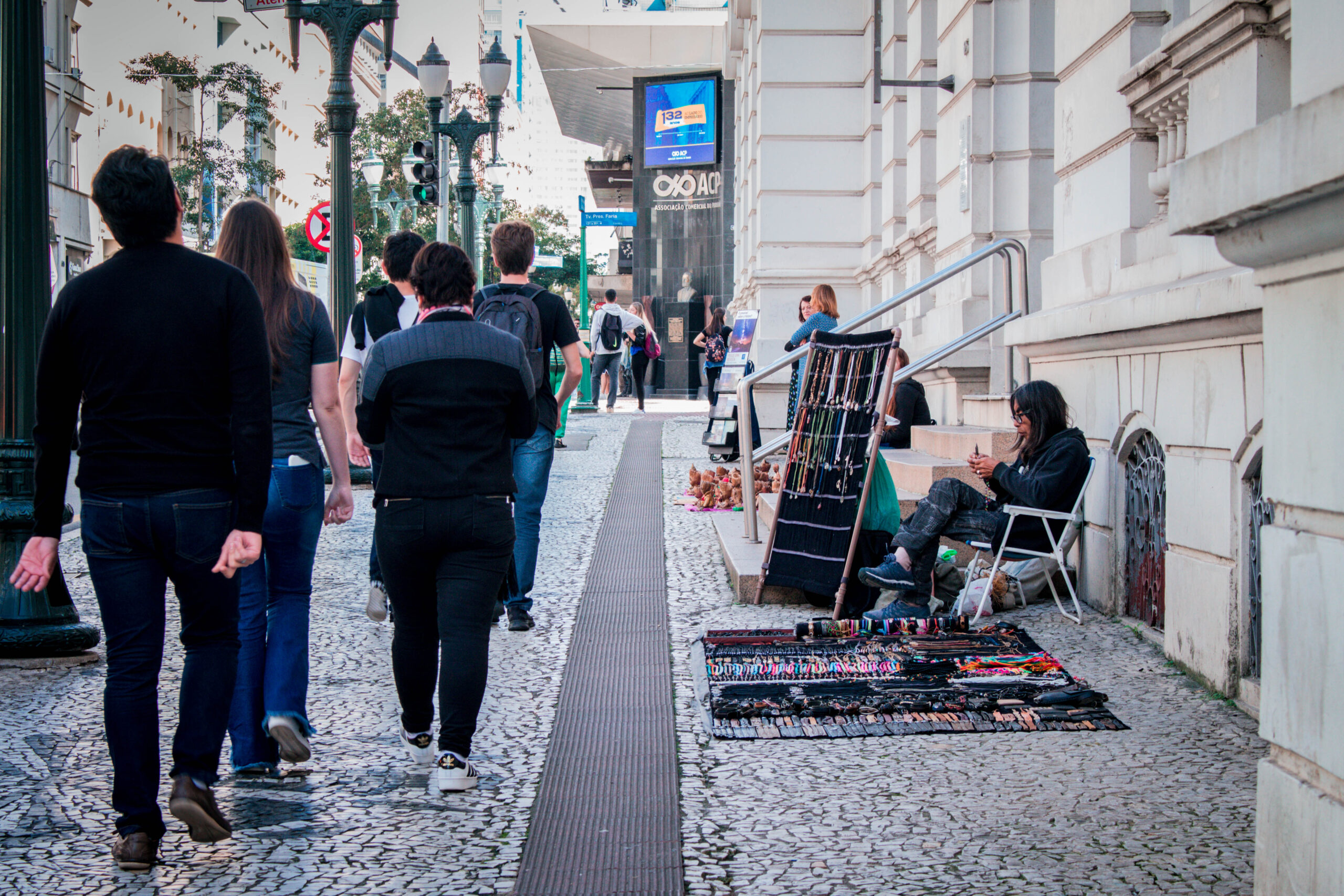 Ensaio Fotográfico: A arte, a rua e o silêncio