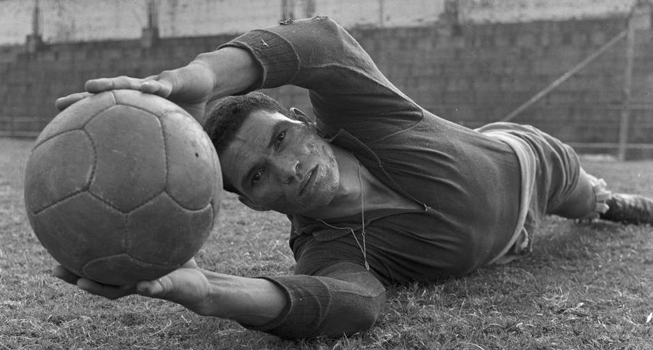 Dia do goleiro, comemorado em abril, é homenagem ao lendário Manga