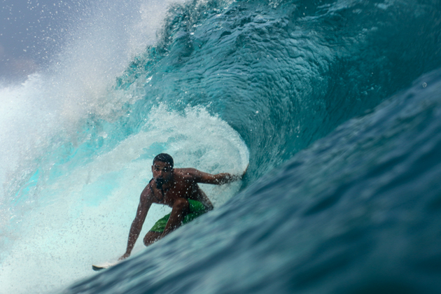 “Mercado” do surf cresce com sucesso de brasileiros