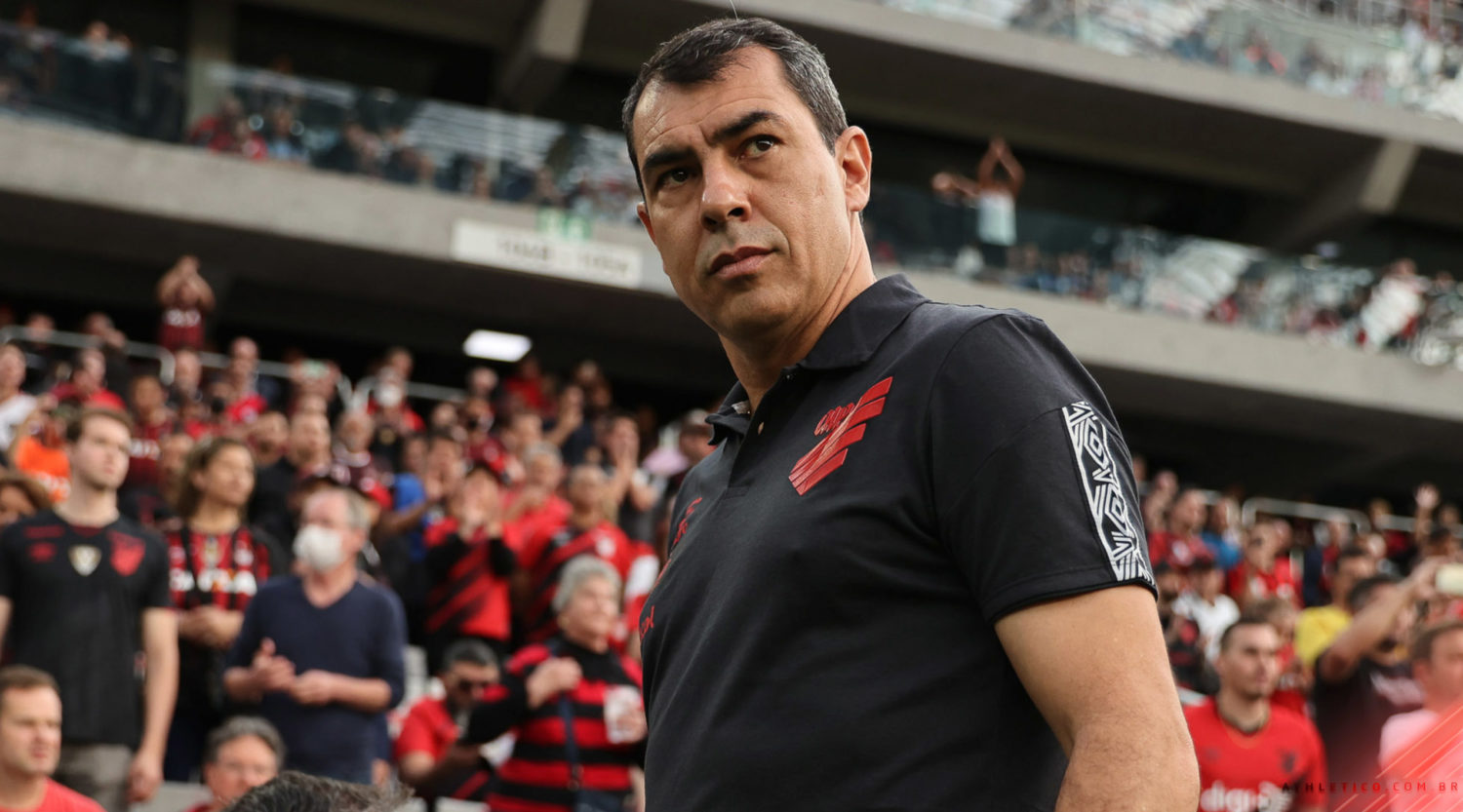 Fábio Carille se torna o técnico com menor tempo de trabalho na história do Athletico