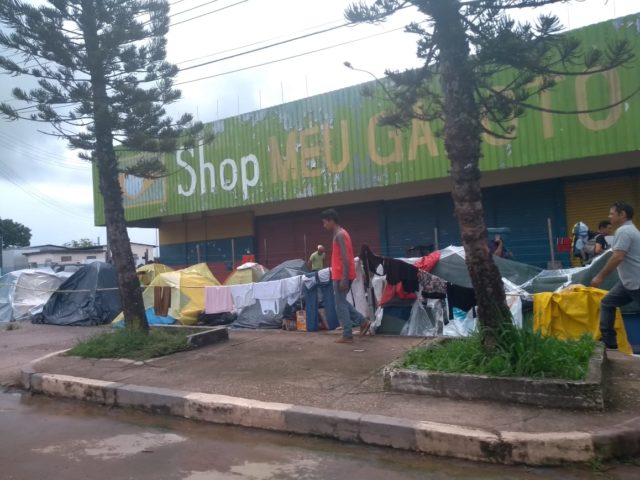 Tensão em Roraima chama atenção para a situação dos refugiados