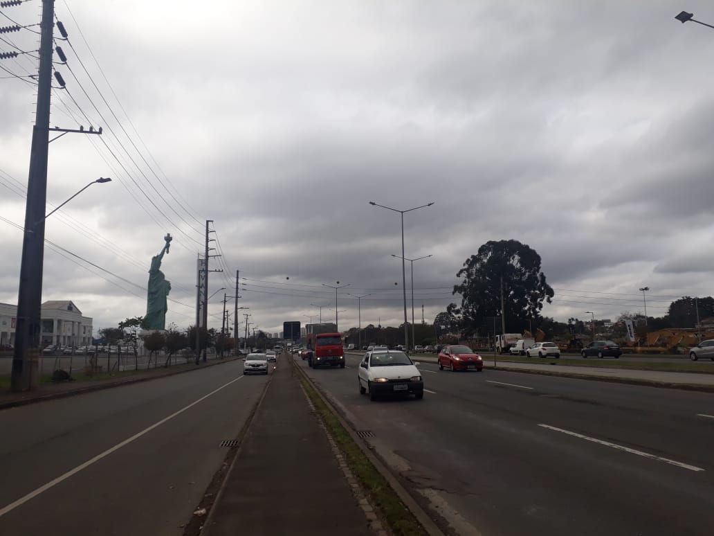 Última semana de inverno começa com tempo nublado em Curitiba