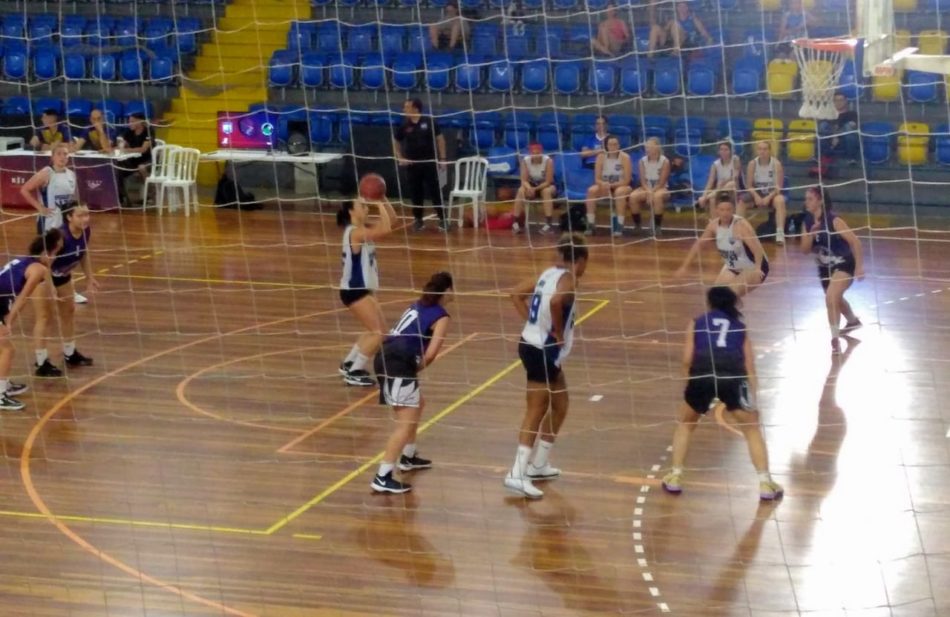A crescente participação feminina no basquete curitibano