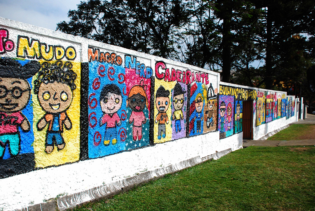 Grafite na escola: alunos e comunidade unidas contra o bullying