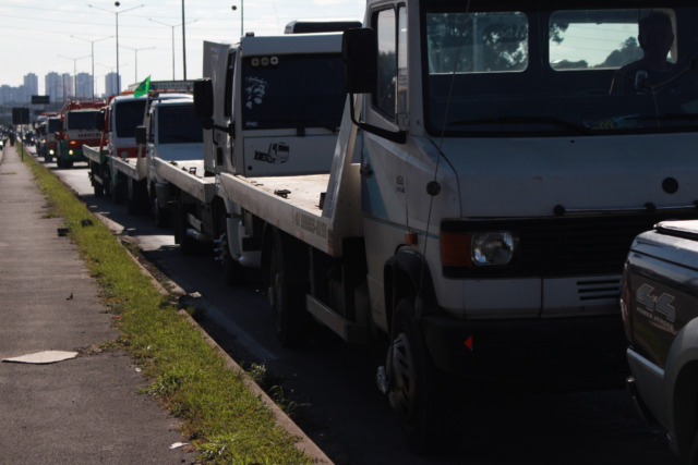 Paralisação dos caminhoneiros não tem prazo para acabar