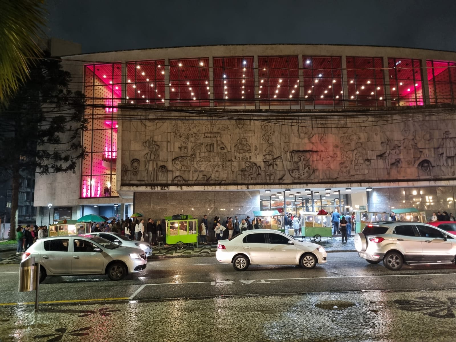 Conheça cinco espaços de stand up comedy em Curitiba