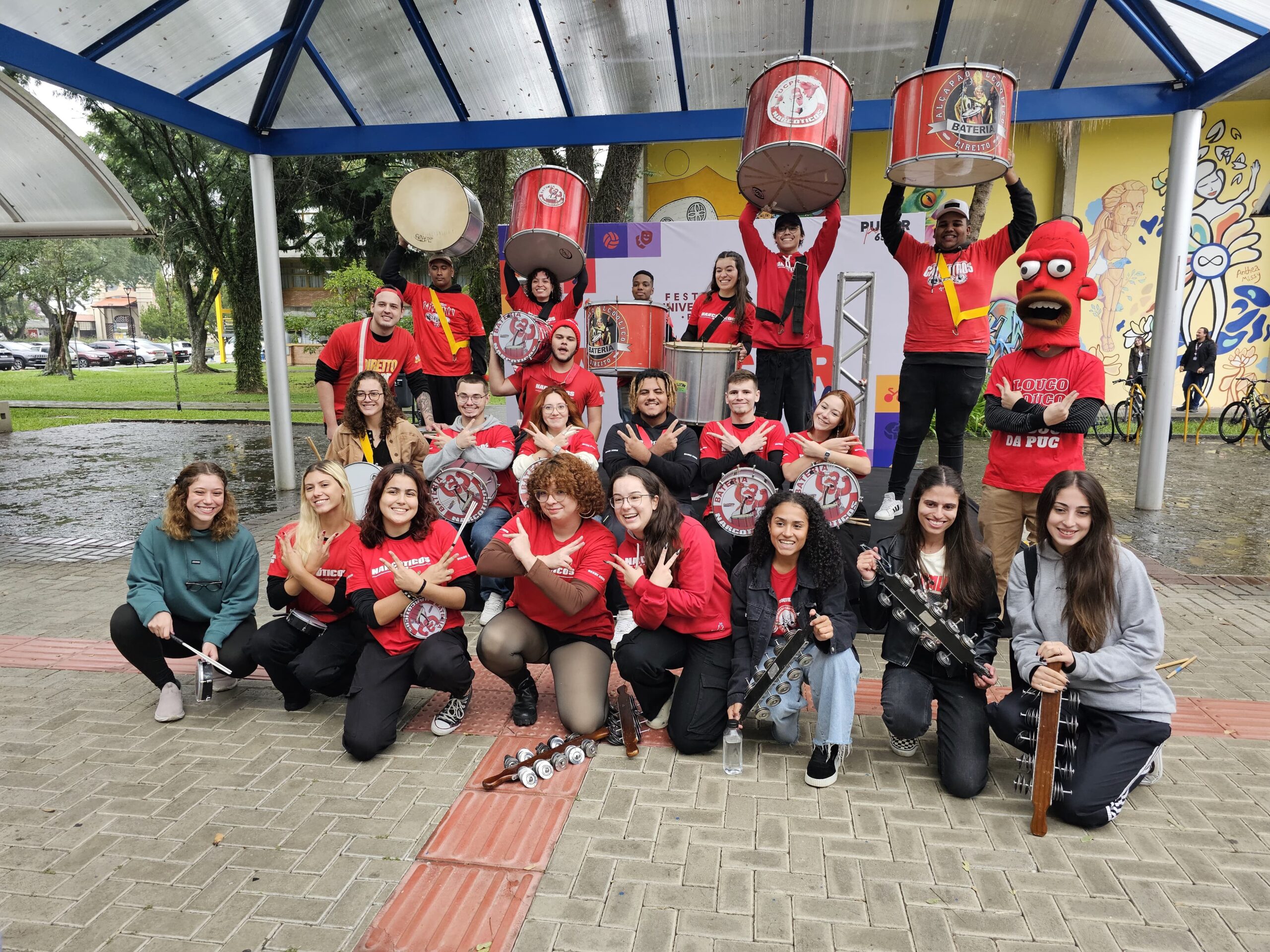 Baterias animam segundo dia de Festival Universitário na PUCPR