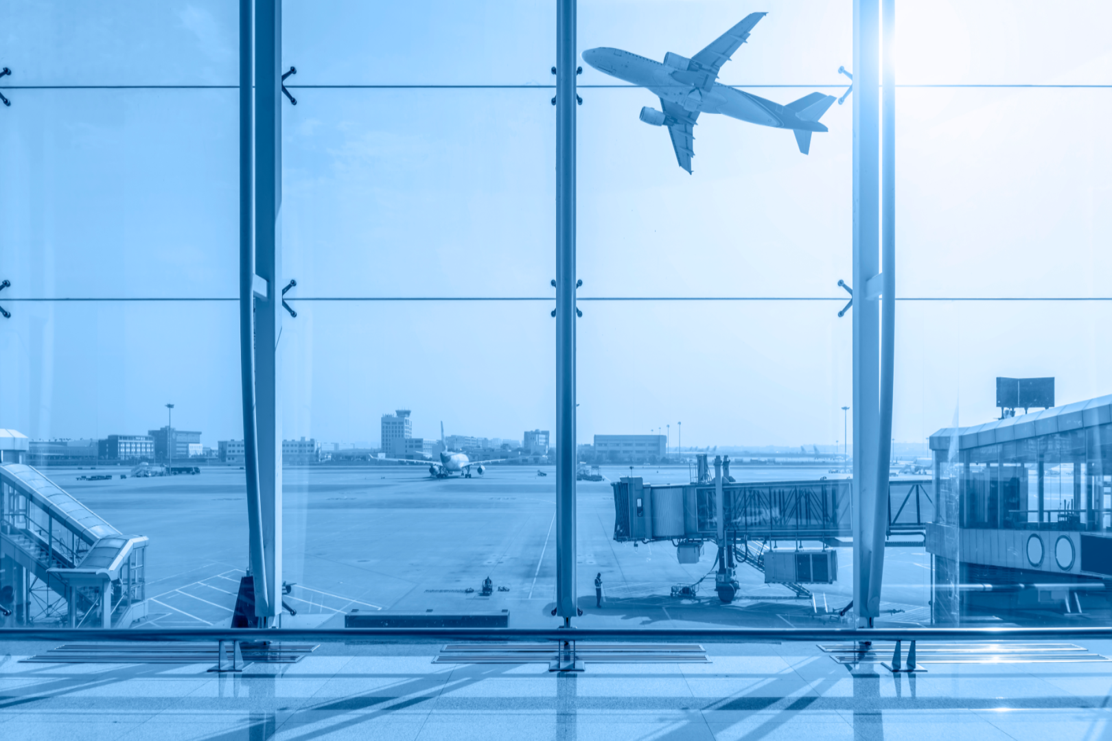 Gastos com viagens de servidores públicos sobem 131% no 1º trimestre de 2025