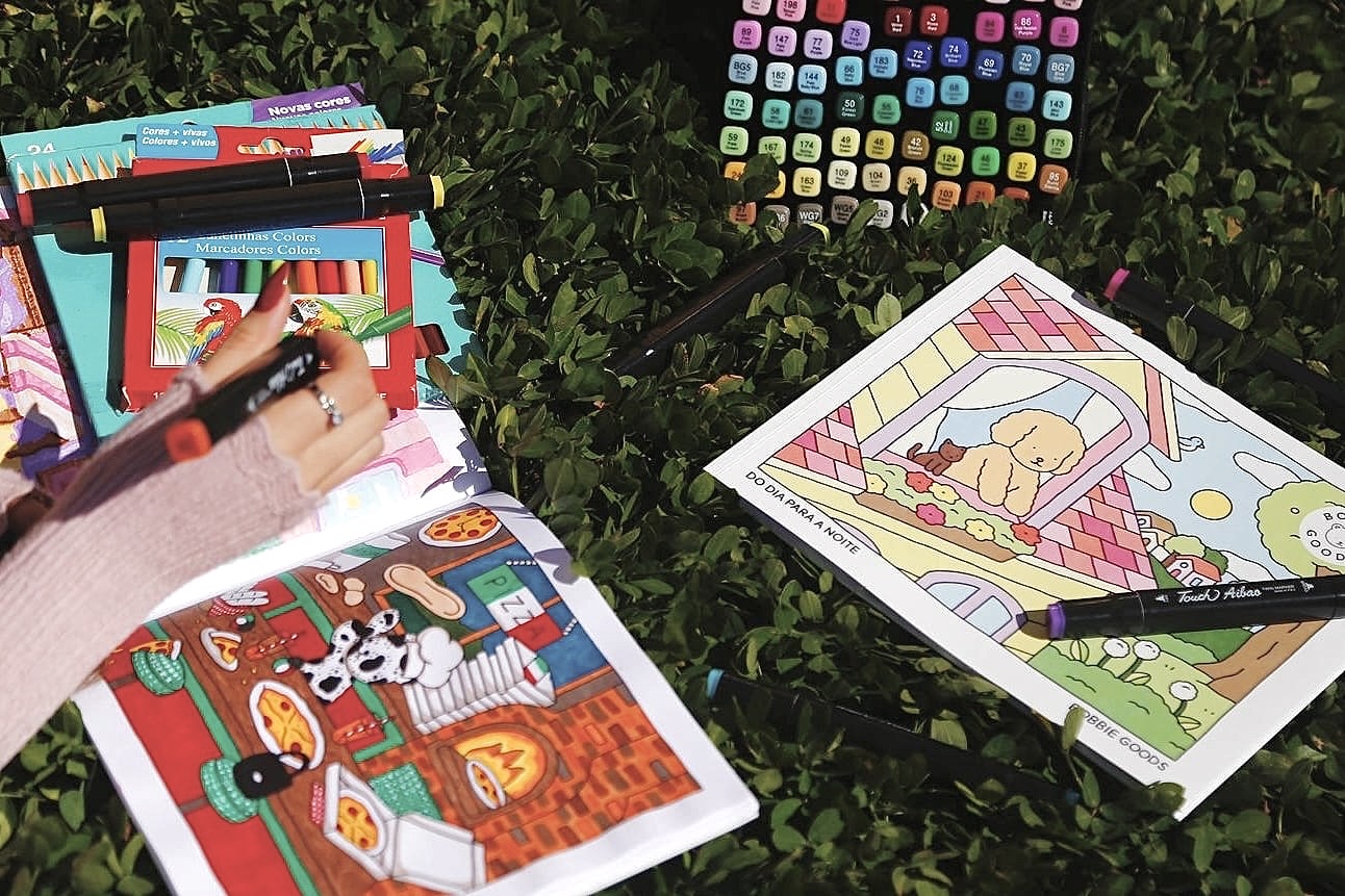 “Gov goods”: governo do Paraná adere à moda de livros de colorir