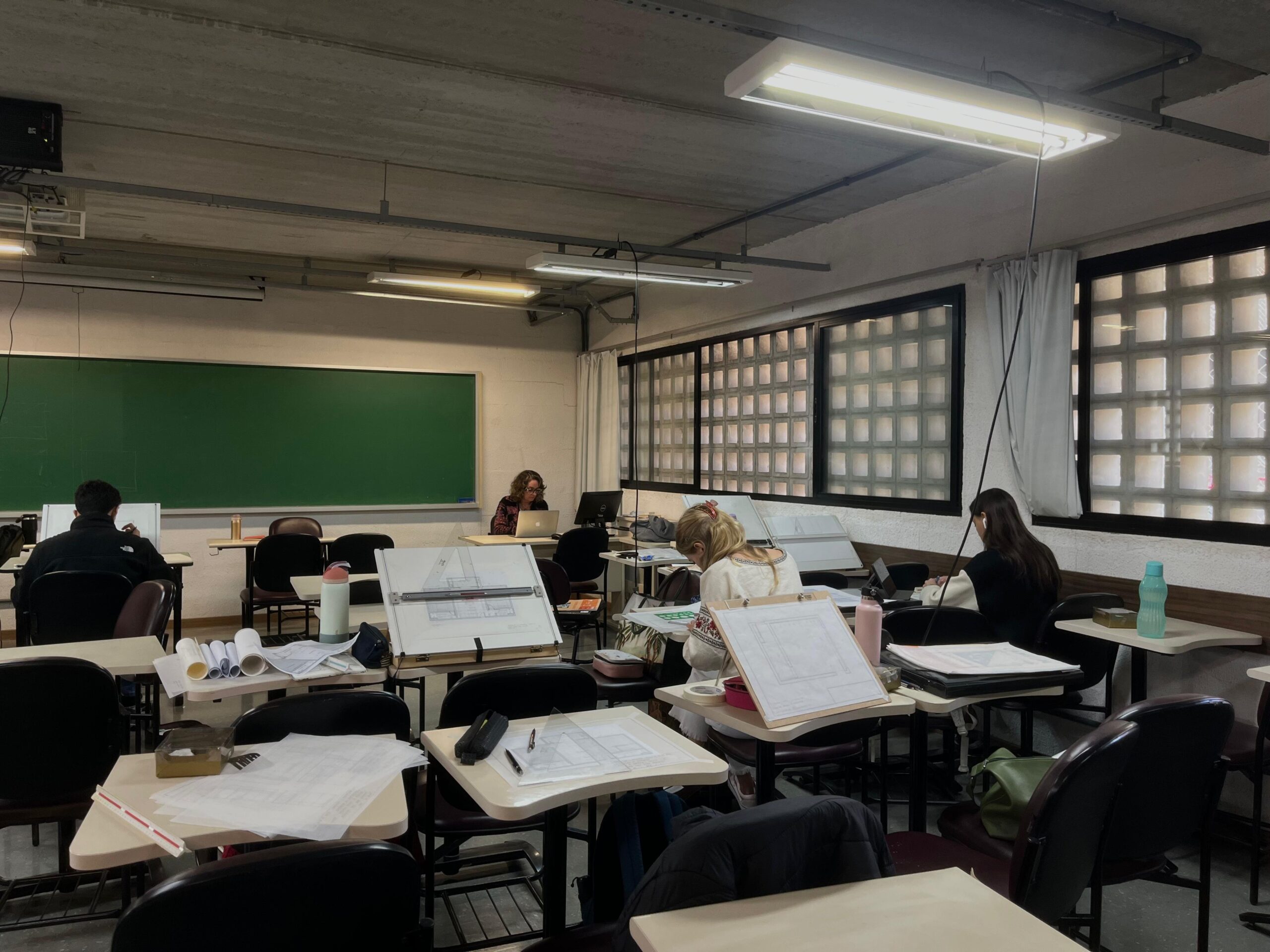 Prática de docentes do Bloco Azul  mantém tradição em novos espaços